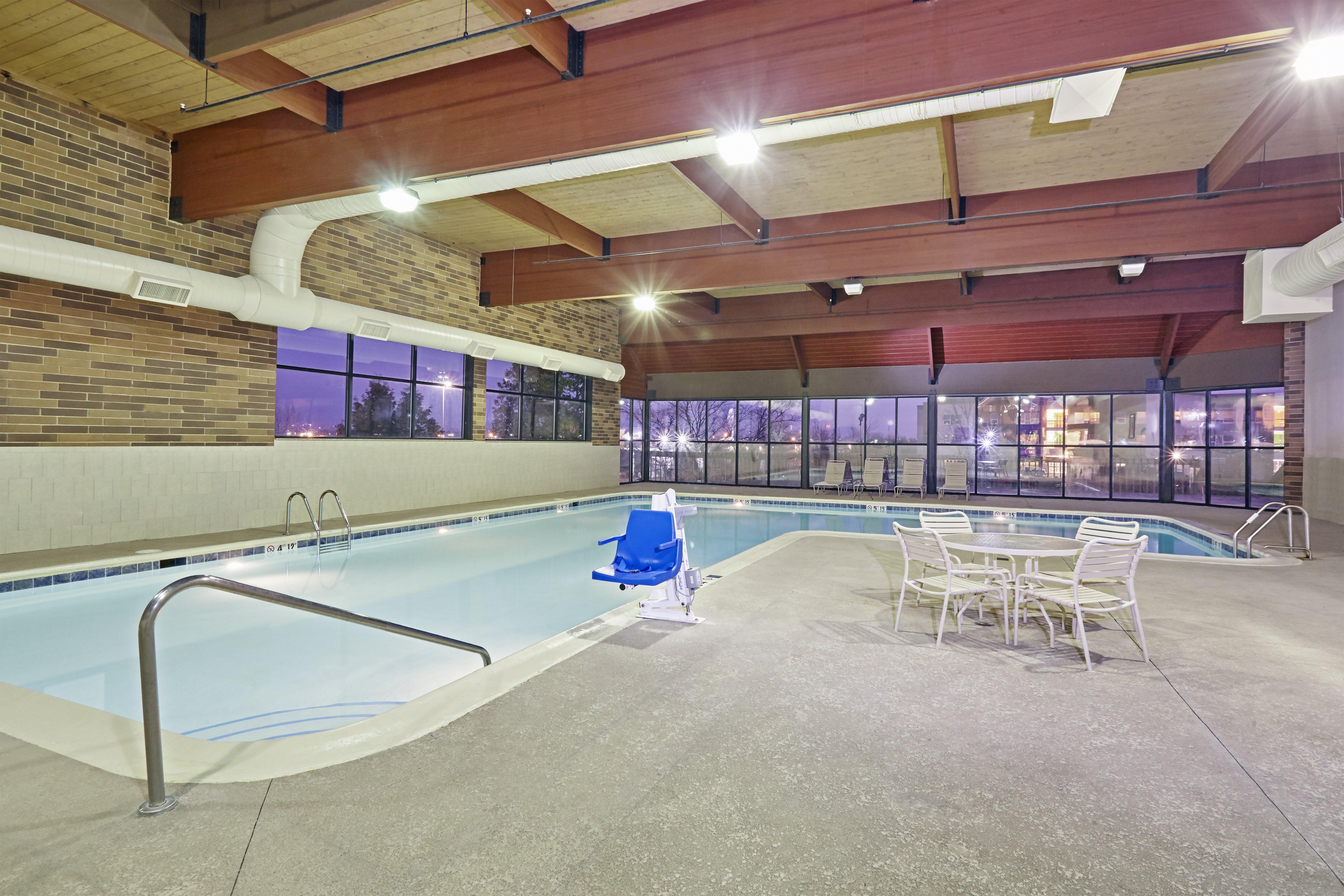 Holiday Inn Chicago Matteson Conference Center, An Ihg Hotel Extérieur photo